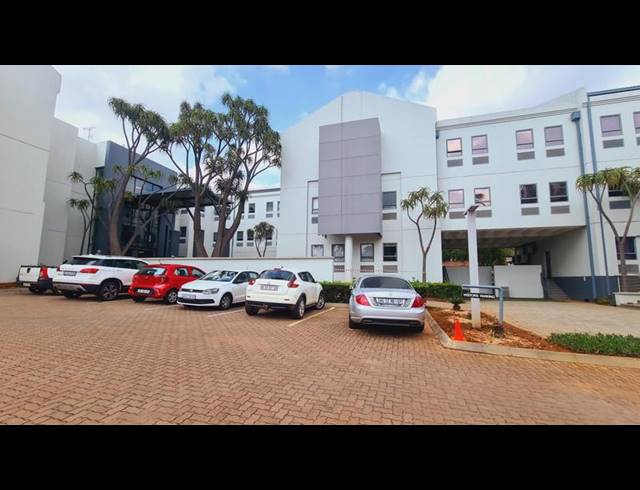 BUSINESS PROPERTY TO RENT IN LYNNWOOD MANOR